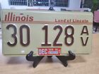 Vintage 1994  ILLINOIS  LAND OF LINCOLN  License Plate AV 30 128 DEC 1994 Sticke