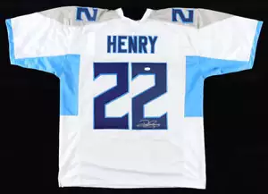 Derrick Henry maßgeschneidertes Tennessee signiertes weißes Fußballtrikot JSA - Bild 1 von 3