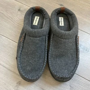 Zapatillas de hombre Dearfoams grises de fondo duro mezcla de lana espuma viscoelástica talla 11 - Imagen 1 de 4