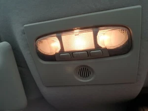 Luz mapa interior fuente manual Ford Ka+ Zetec 1.2 gasolina 2018-2022 - Imagen 1 de 8