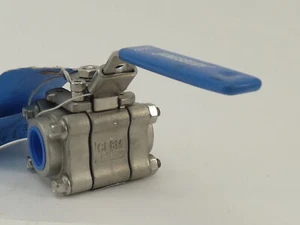 Jamesbury 4CB3600XTB2 Ball Valve, 1/2", 1915 PSIG, WSP 475 PSI, CFM8, 316SS -... - Picture 1 of 7