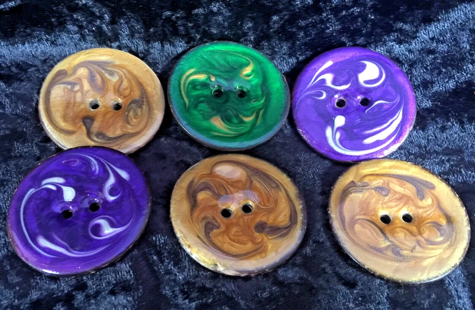Large Coconut Shell Metallic Enameled Swirl Button 40mm In Single - Image 1 of 1