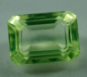 Pietra preziosa sciolta certificata EGL peridoto verde naturale 8,70 ct SMERALDO - Foto 1 di 5