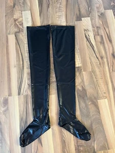 Calze Lycra taglia L, nuove con tracce di stoccaggio - Foto 1 di 3