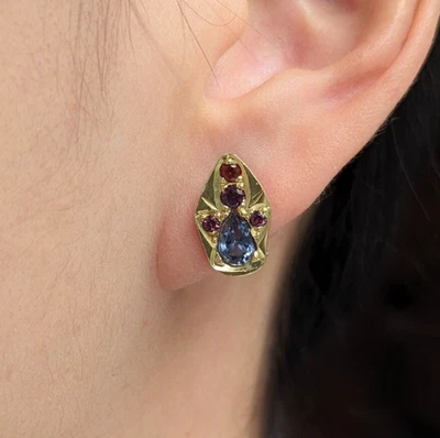 Brincos vintage de ouro amarelo 14K com espinélio azul natural flor de milho e rubi rosa - Imagem 1 de 4