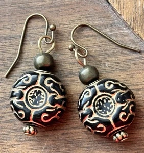 Vintage Black and Bronze Bead Earrings. - Picture 1 of 3