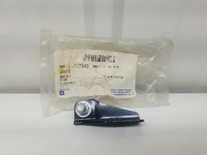 OE GM 15243645 Bracket, Lift Gate Strut (LH) 2005-2009 Equinox 2006-2009 Torrent - Foto 1 di 6