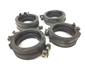 YAMAHA 2005 R1 YZFR1 CARBURETOR THROTTLE BODY JOINTS INTAKE MANIFOLDS OEM - Picture 1 of 2
