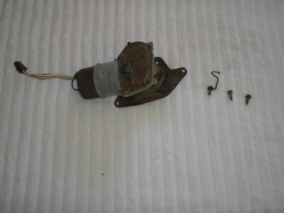 This is a Wind Shield Wiper Motor for the 1963-64 Ford Farilane. - Image 1 of 4