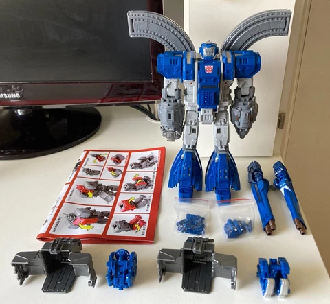 MechFansToys MFT MF34L Omega Supreme (Special Blue Version - Iron Sentinel) Cover