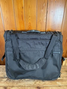 Briggs & Riley Baseline 370-4 Deluxe 23" Bi-Fold Garment Bag Black Nylon Classic - Picture 1 of 18