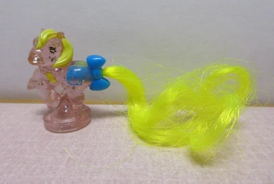 My Little Pony Petites Twinkle Ponies Presente Rosa con Pelo Amarillo Lazo Azul Foto 1 de 3