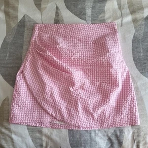 Zara Pink Roushed  Seersucker Gingham Mini Skirt Size L NEW - Picture 1 of 10