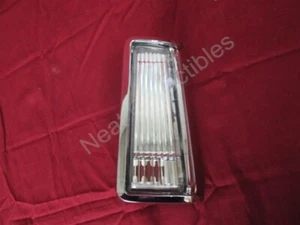 NOS OEM Plymouth Voyager Dodge Caravan Town & Country Side Marker Clear Lens RH - Picture 1 of 5