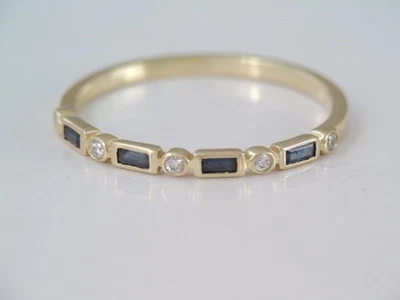 ANILLO BANDA APILABLE VINTAGE ORO 14K DIAMANTES Y ZAFIROS talla 8 3/4 Foto 1 de 4