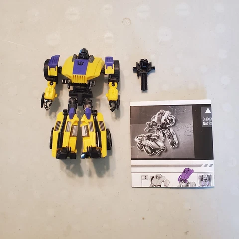 TRANSFORMERS Generations Fall of Cybertron SWINDLE Deluxe Figure Complete FOC Cover