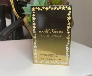 Marc Jacobs Daisy Eau So Intense Eau de Parfum Sample Spray 1.2ml/.04oz  - Picture 1 of 5
