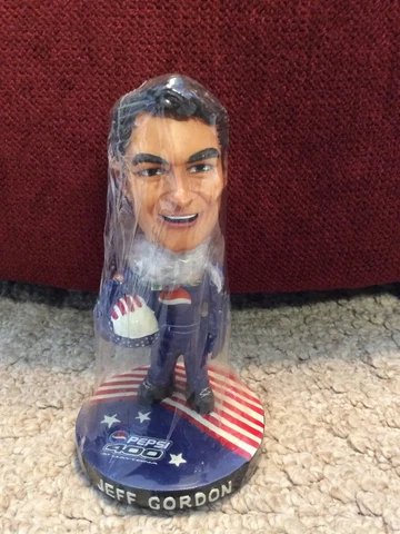 Jeff Gordon Pepsi 400 at Daytona 7" Bobble Head Figure NASCAR Sealed Cover