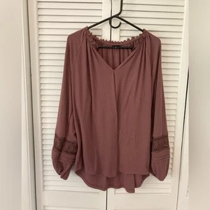 Torrid Dusty Rose Ruffle Neck Blouse with Crochet Inset Long Sleeves Size 1X - Picture 1 of 7