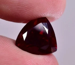 Certified Natural 7.40 Ct Blood Red Garnet Myanmar Trillion Cut Loose Gemstone - Picture 1 of 6
