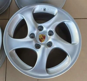 18 OEM FACTORY PORSCHE 911 996 TURBO TWIST HOLLOW TURBO S WHEEL RIM 1 front ONLY - Picture 1 of 3