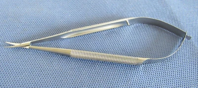 Tijeras de disección de punta fina ASSI.SDC15R8S hoja curva de 12 mm 5,5" de largo Alemania Foto 1 de 4