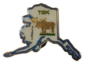 Tok Alaska State Map Lapel Pin Pinback Vintage Gold Tone Blue White Moose  - Bild 1 von 5
