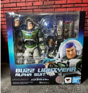 Bandai S.H.Figuarts Buzz Lightyear Alpha Suit (Lightyear) Action Figure, NEW - Picture 1 of 11