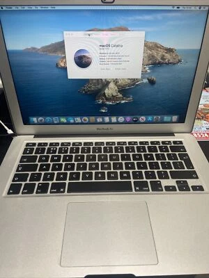 Apple MacBook Air 13.3" (128GB SSD, Intel Core i5 5th Gen., 1.80 GHz, 8GB). - Image 1 of 4