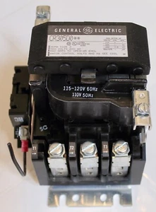 General Electric GE CR305D0** Contactor NEMA Size 2 600VAC 50Amps 115-120V 60Hz - Picture 1 of 9