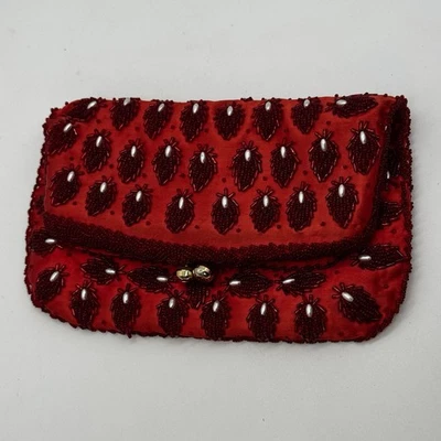 1940's Red Vintage Beaded Silk/Satin Evening Elegant Clutch Purse Kiss Clasp - Image 1 of 4