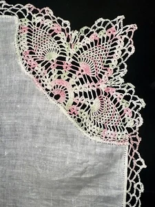 White Lace Vtg Handkerchief Hankie Handcrafted Pink Crochet Bride Wedding - Picture 1 of 7