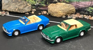 2 ~ Imperfect 1:25 Diecast Car Polistil ASTON MARTIN V8 Vantage Voltane Grn Blue - Picture 1 of 20