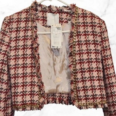 Chaqueta MANGO Tweed Cadena Talla Pequeña Rosa Pastal Foto 1 de 4