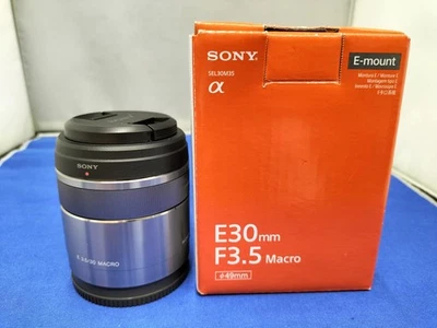 Lente gran angular Sony SEL30M35 para cámaras con montura E - Imagen 1 de 4