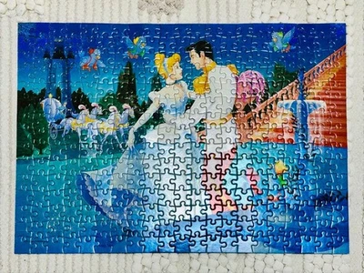 Disney Cinderella Jigsaw Puzzle 300pcs hologram with original box - Image 1 of 4