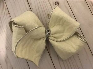 TaylorMade Custom Cream Fabric Bow With Silver Accent hair bow XXL Clearance - Picture 1 of 1
