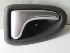 RENAULT SCENIC MK1 OS DRIVER INTERIOR DOOR HANDLE 1999-2003 AMS1523-2 - Picture 1 of 3