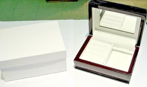 New MUSICAL Compact JEWELRY BOX - Picture 1 of 4