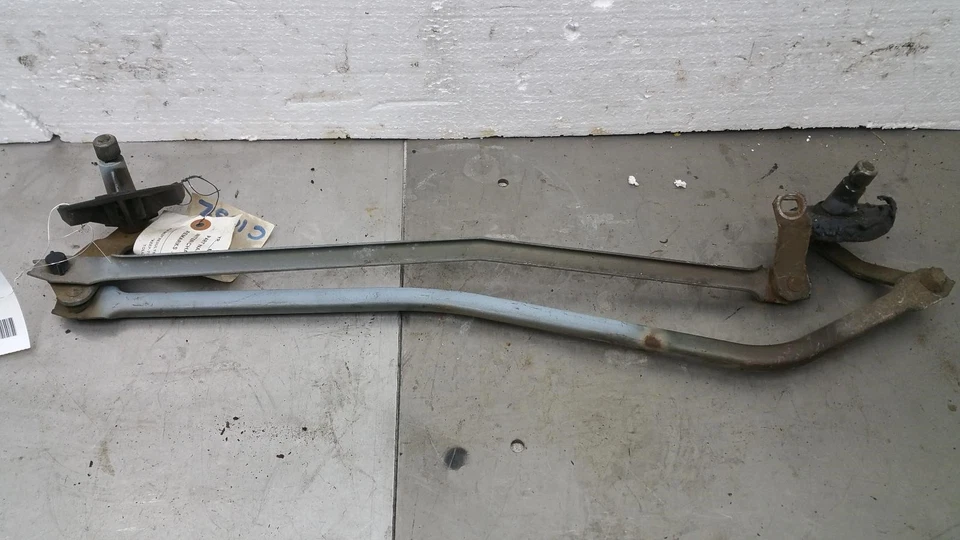 Acoplamiento de transmisión limpiaparabrisas Ford Granada OEM 81 82 Farimont Foto 1 de 1