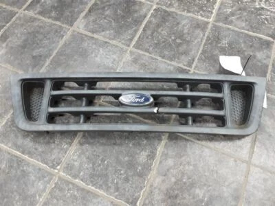 Rejilla texturizada Med Platinum para camioneta Ford E350 04-07 580027 Foto 1 de 4