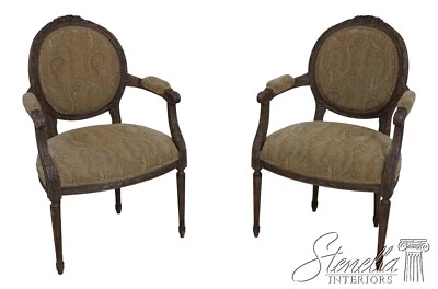 L66752: Par de sillones tapizados franceses Luis XVI Foto 1 de 4