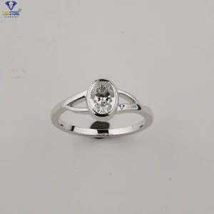 0.73 TCW Oval Cut Labgrown Diamond Ring 925 silver Labstone - Picture 1 of 3