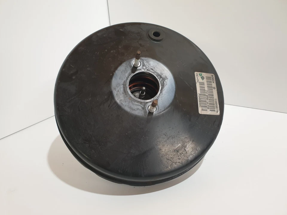 Chrysler Grand Voyager 2006 (LHD) servo refuerzo de freno 04683845A Foto 1 de 4