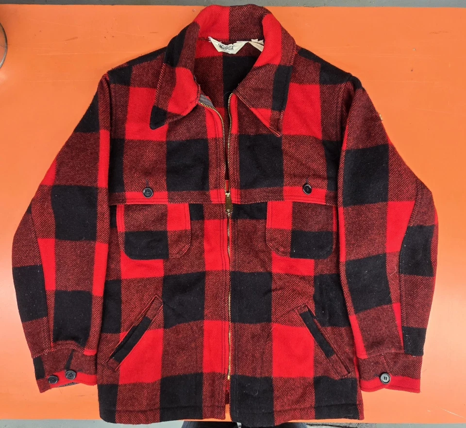 Woolrich Vintage USA 70s Mackinaw Wool Hunting Buffalo Plaid 124. Men's medium - Image 1 of 4