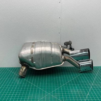 06-11 SILENCIADOR ESCAPE TRASERO IZQUIERDO MERCEDES-BENZ W219 CLS55 CLS63 AMG OEM Foto 1 de 4