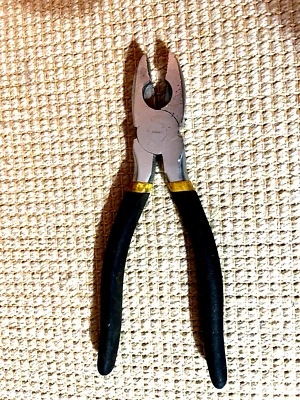 Alicates combinados de acero forjado de caída de 8 5/8 pulgadas FUERZA DE TRABAJO en muy buen estado Foto 1 de 2