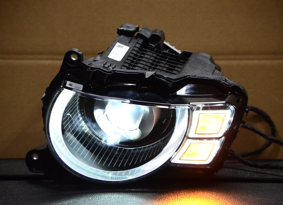 ¡Perfecto! ¡Genuino! Faro izquierdo Land Rover Defender 2020-2025 LED LH OEM Foto 1 de 4