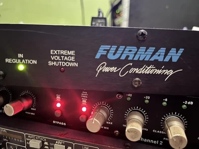 Furman 型号 AR-1215 电源调节器电压调节器 — 第 1/4 张图片
