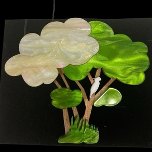 New Tantalising Treasures Home Amongst Gum Trees Acrylic Brooch Box Tag Aus Made - Picture 1 of 13
